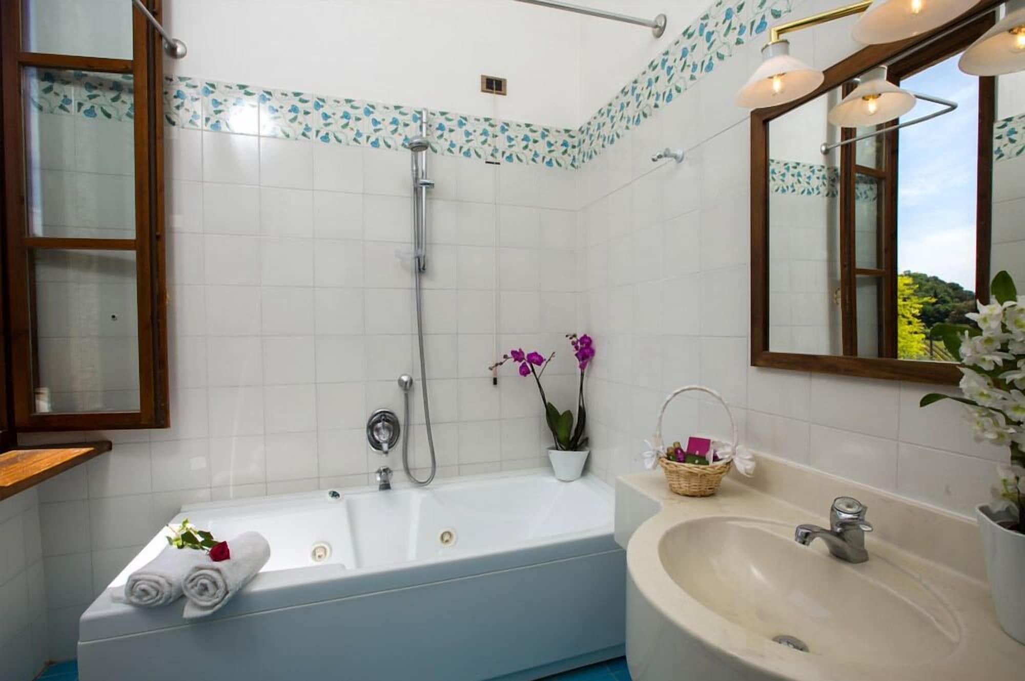 Hotel Villa San Lucchese Poggibonsi Ngoại thất bức ảnh